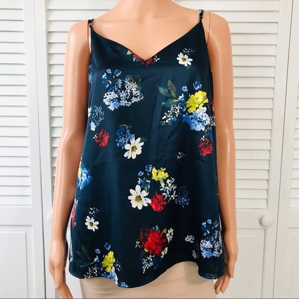 Price firm New BANANA REPUBLIC Floral V-Neck Spaghetti Strap Shirt Size XL
